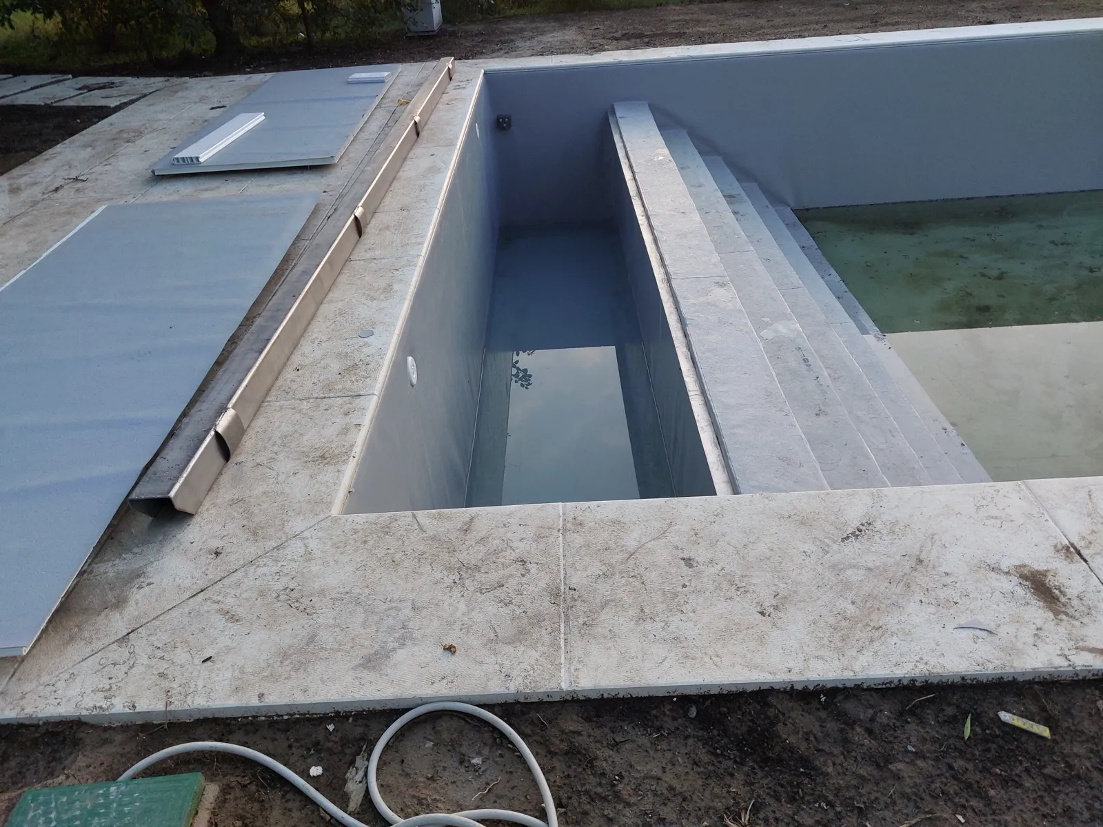Copertura automatica piscina — Kash Piscine costruzione e manutenzione piscine